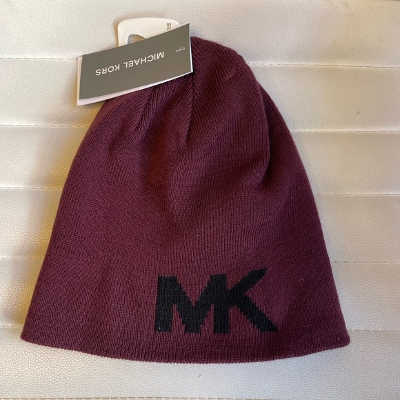 MichaelKorsReversibleBurgundyMen’sHatCapBeanieKnitMKLogo